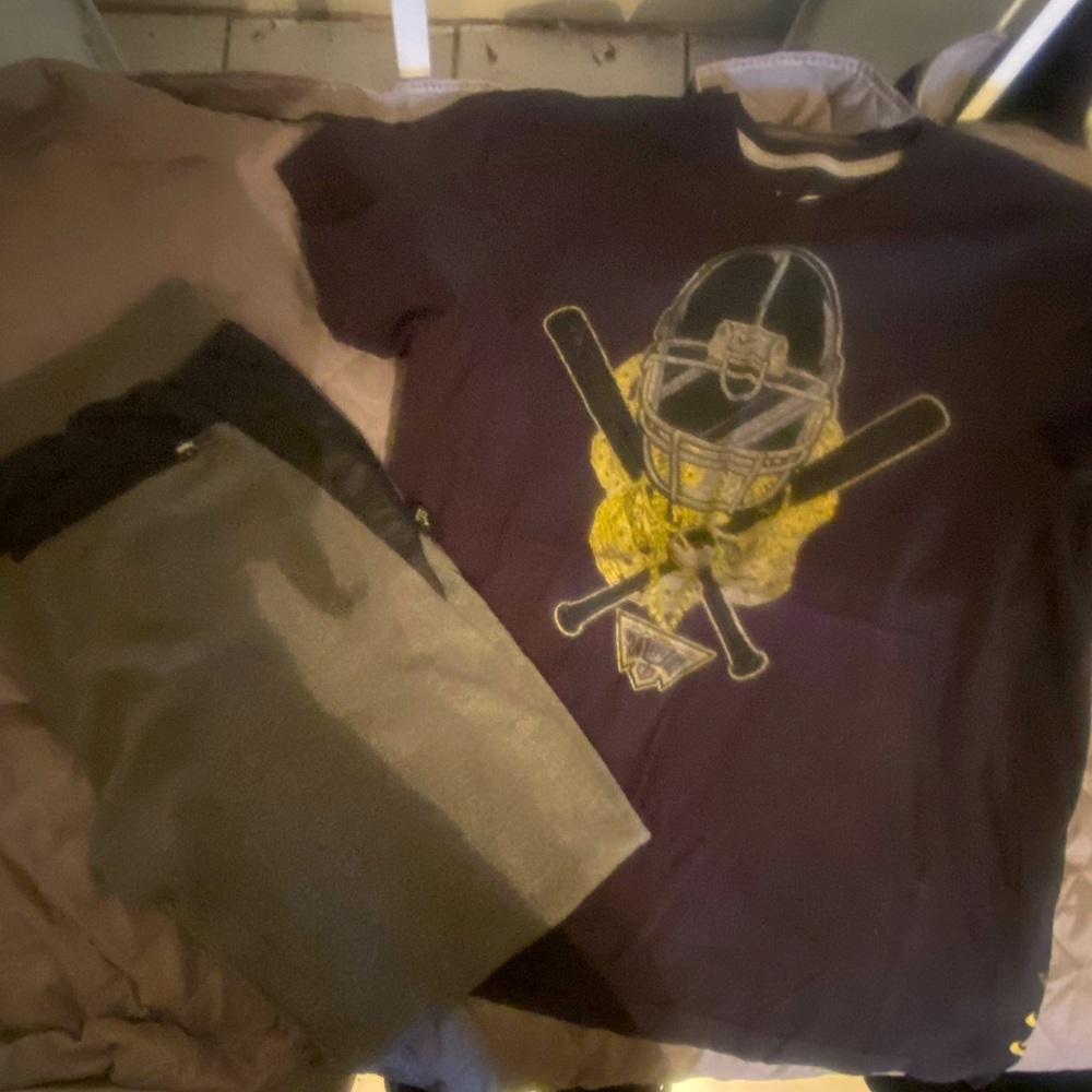 Nike bundle shirt and pants